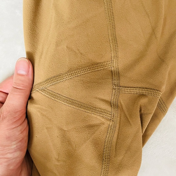 TNA Butter Cheeky Cross Waist Legging - Picture 5 of 5